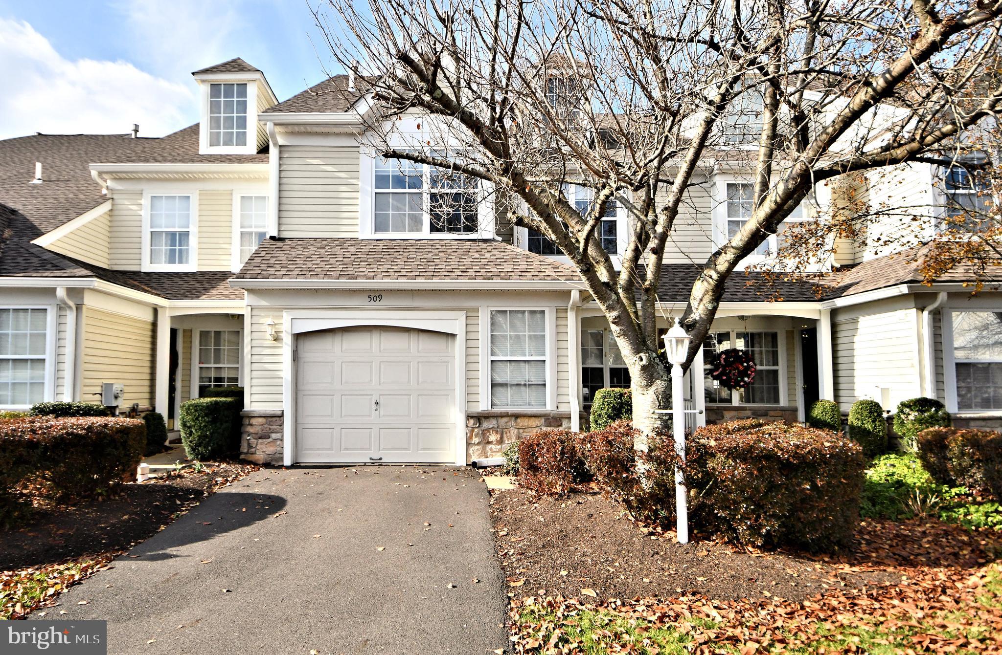 509 Waterford Ct