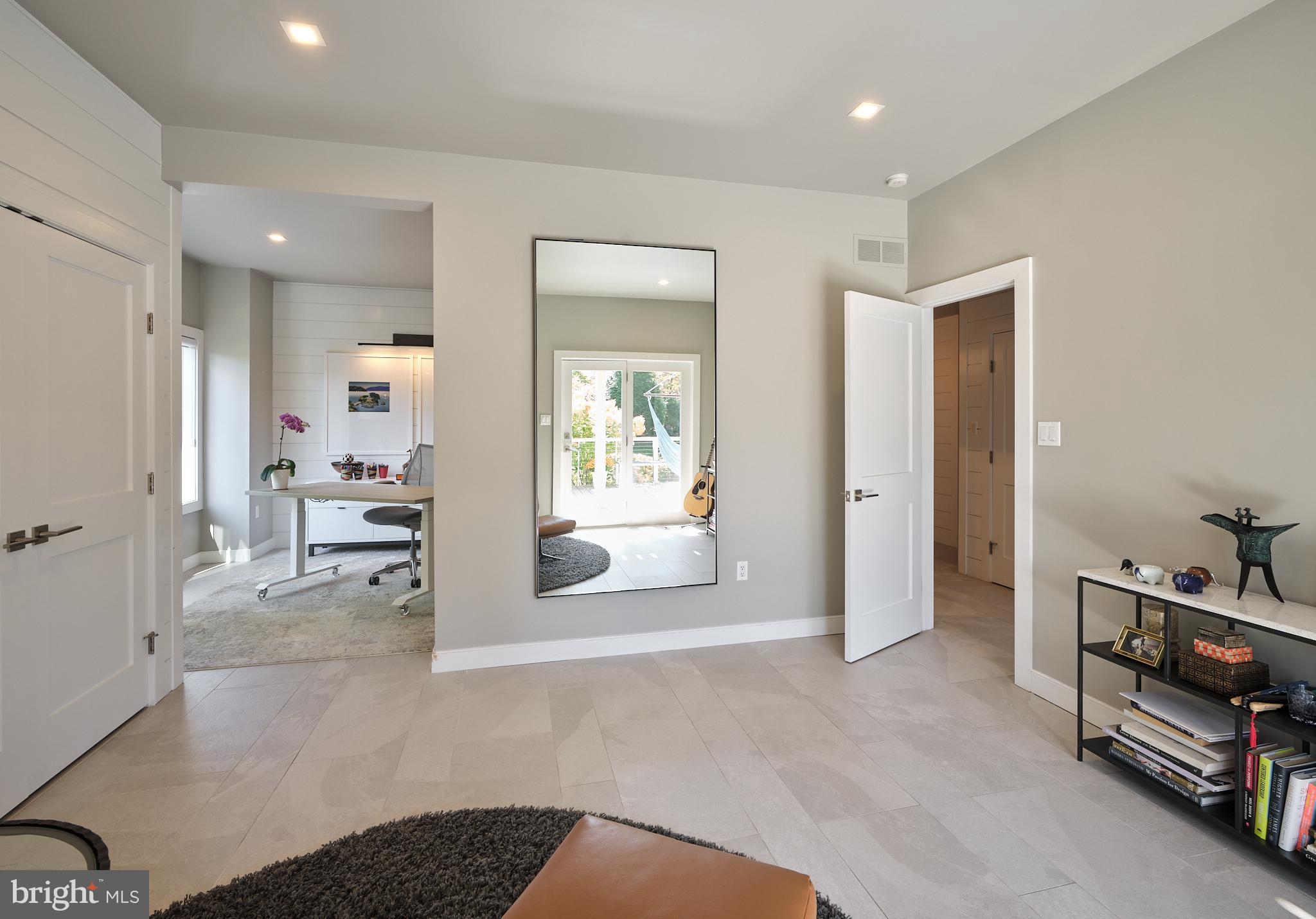 3 Turnberry Way
