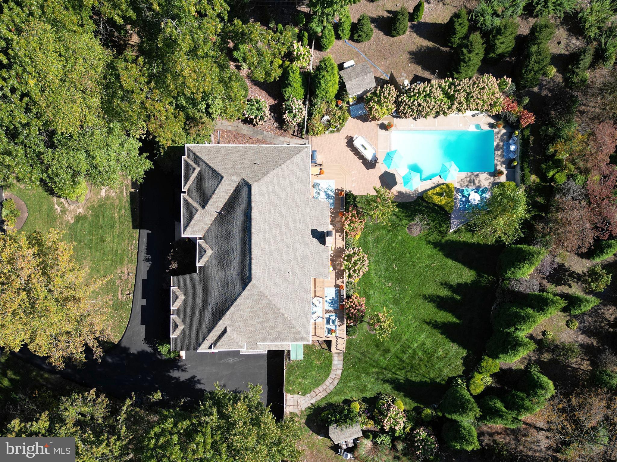 3 Turnberry Way