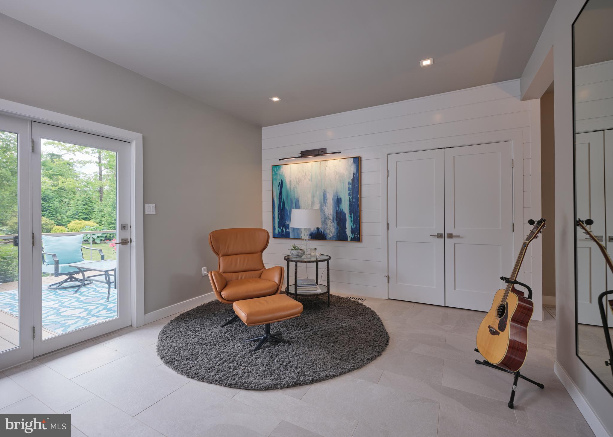 3 Turnberry Way