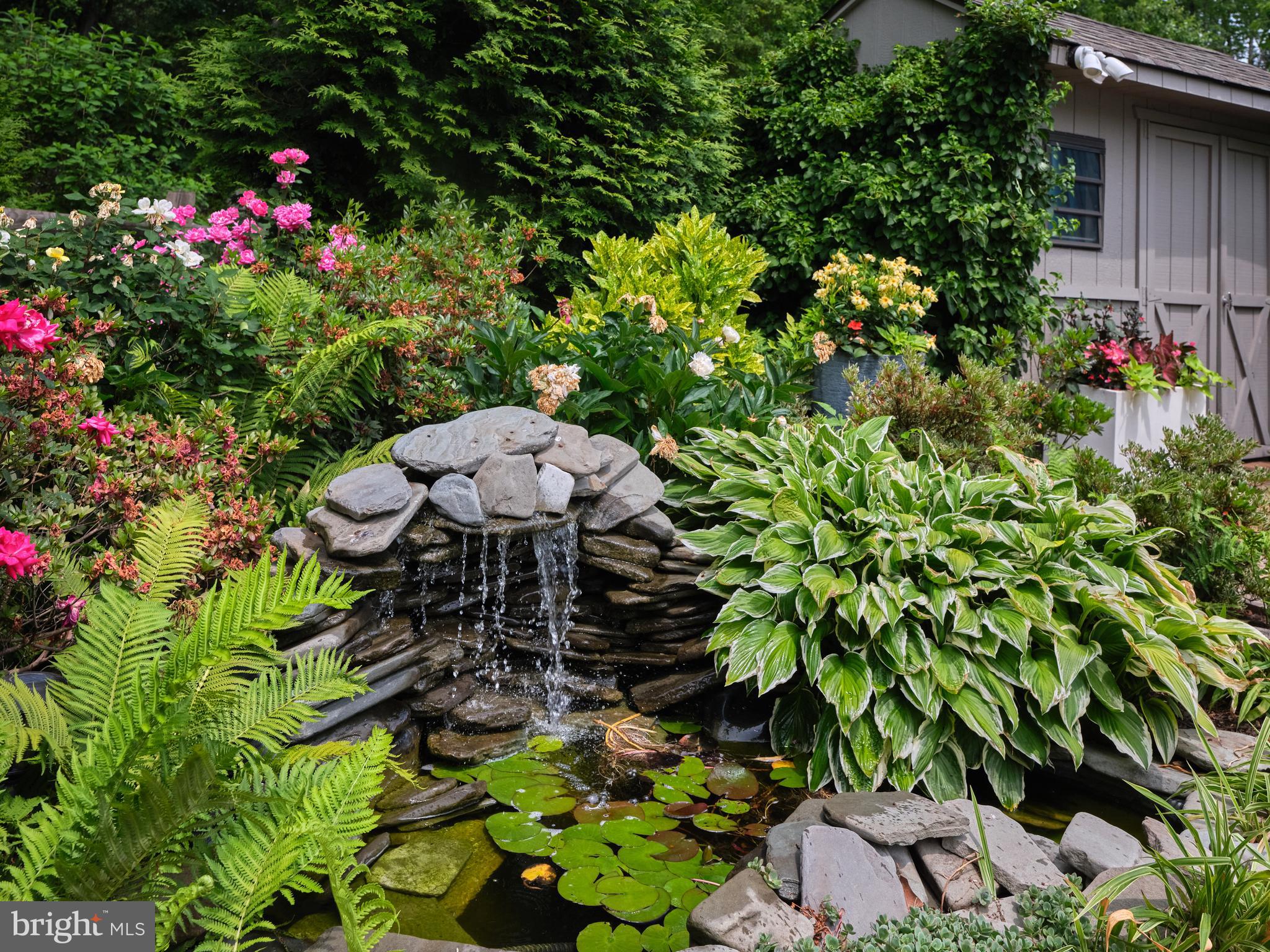 3 Turnberry Way