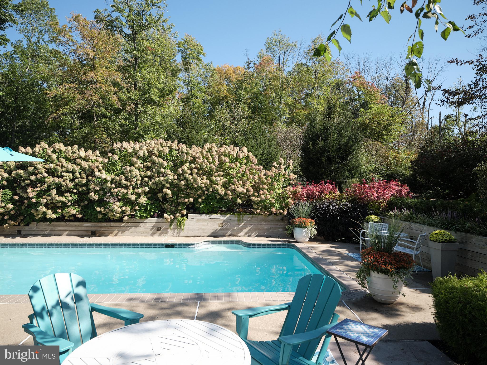 3 Turnberry Way