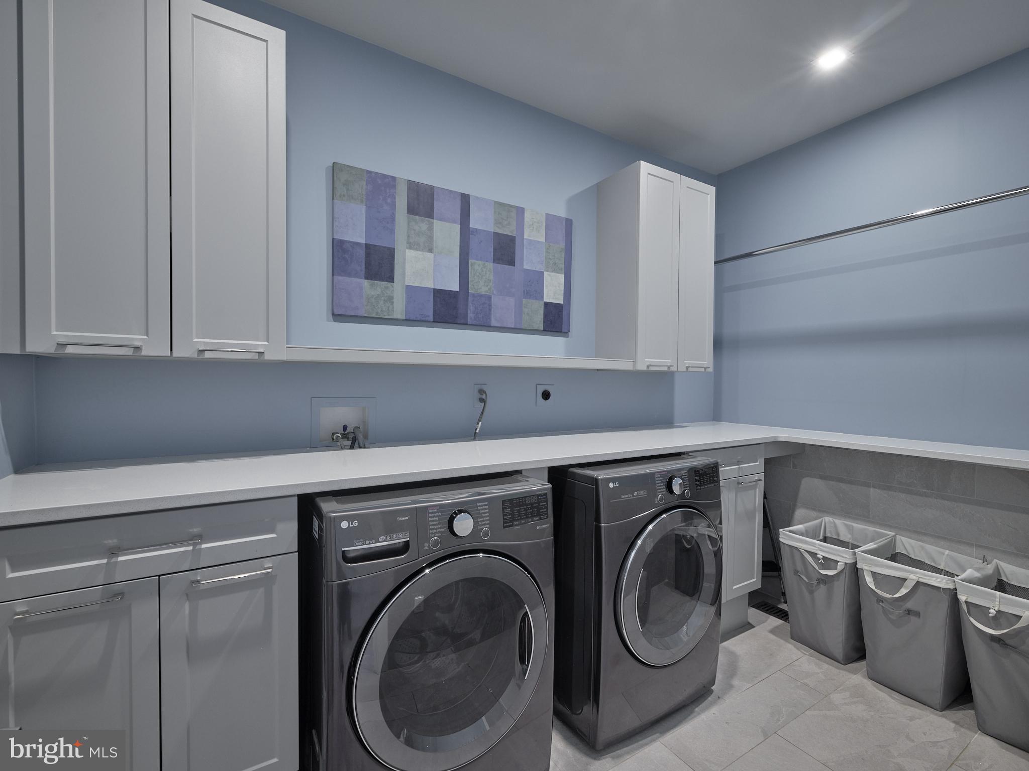 3 Turnberry Way