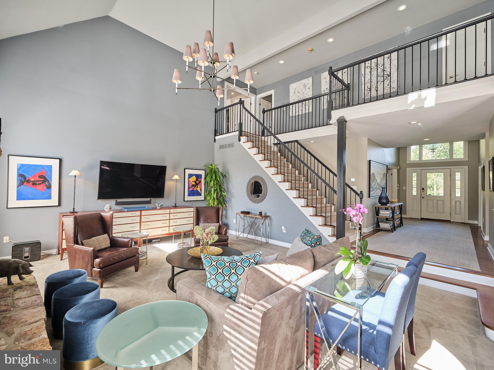 3 Turnberry Way
