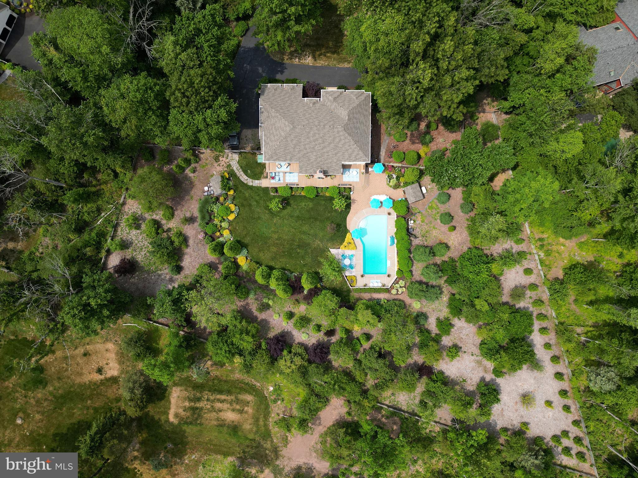 3 Turnberry Way