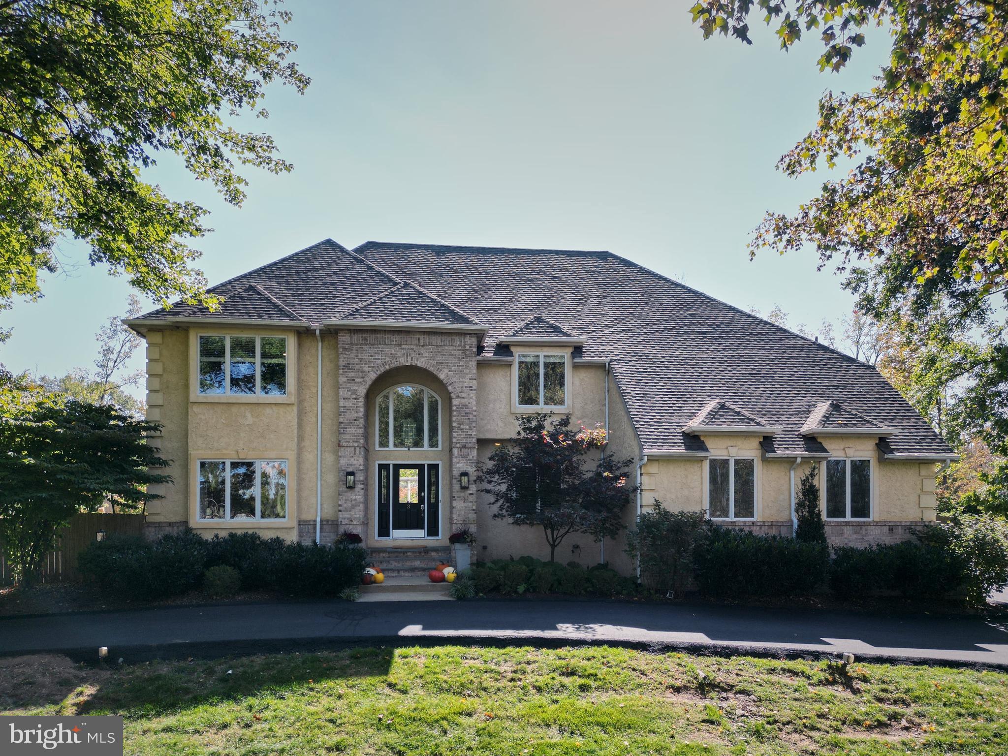 3 Turnberry Way