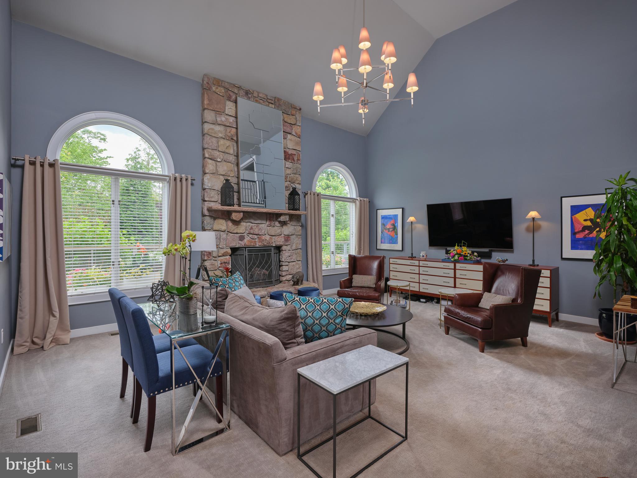 3 Turnberry Way