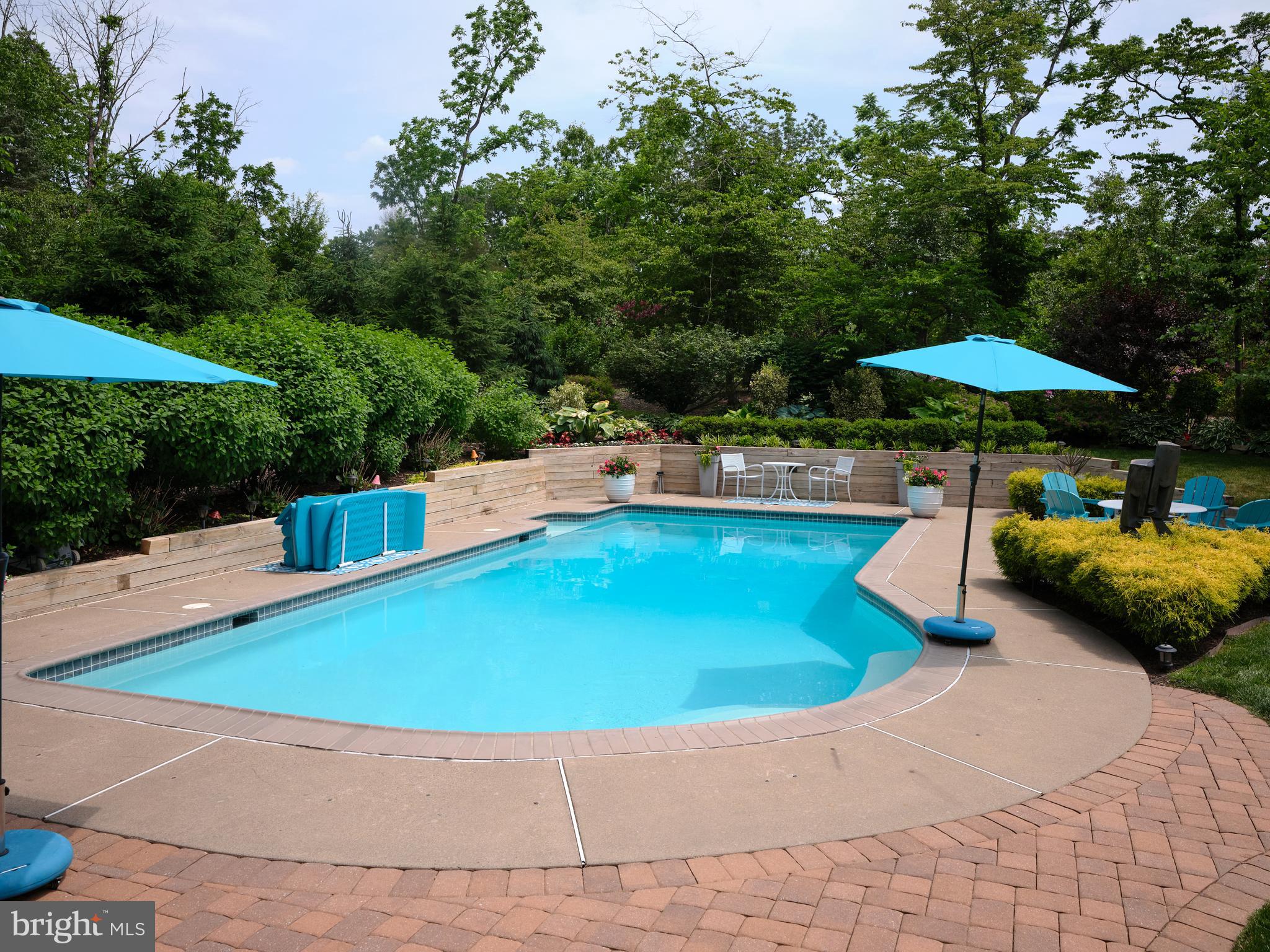 3 Turnberry Way
