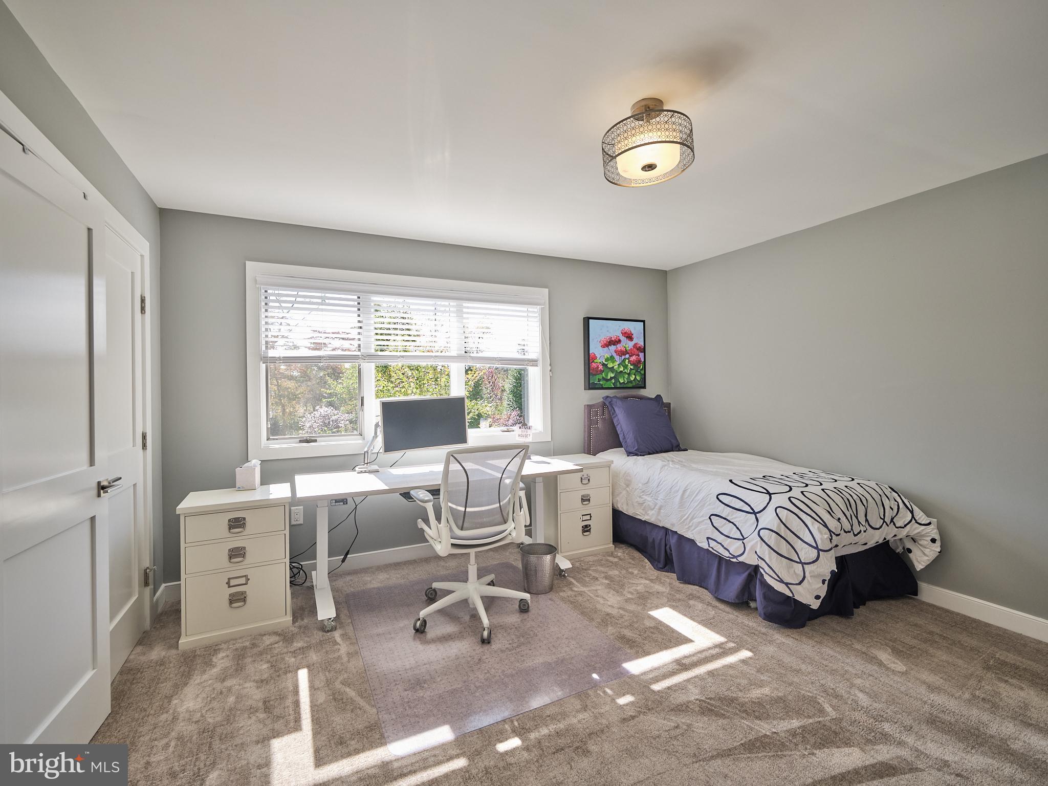 3 Turnberry Way
