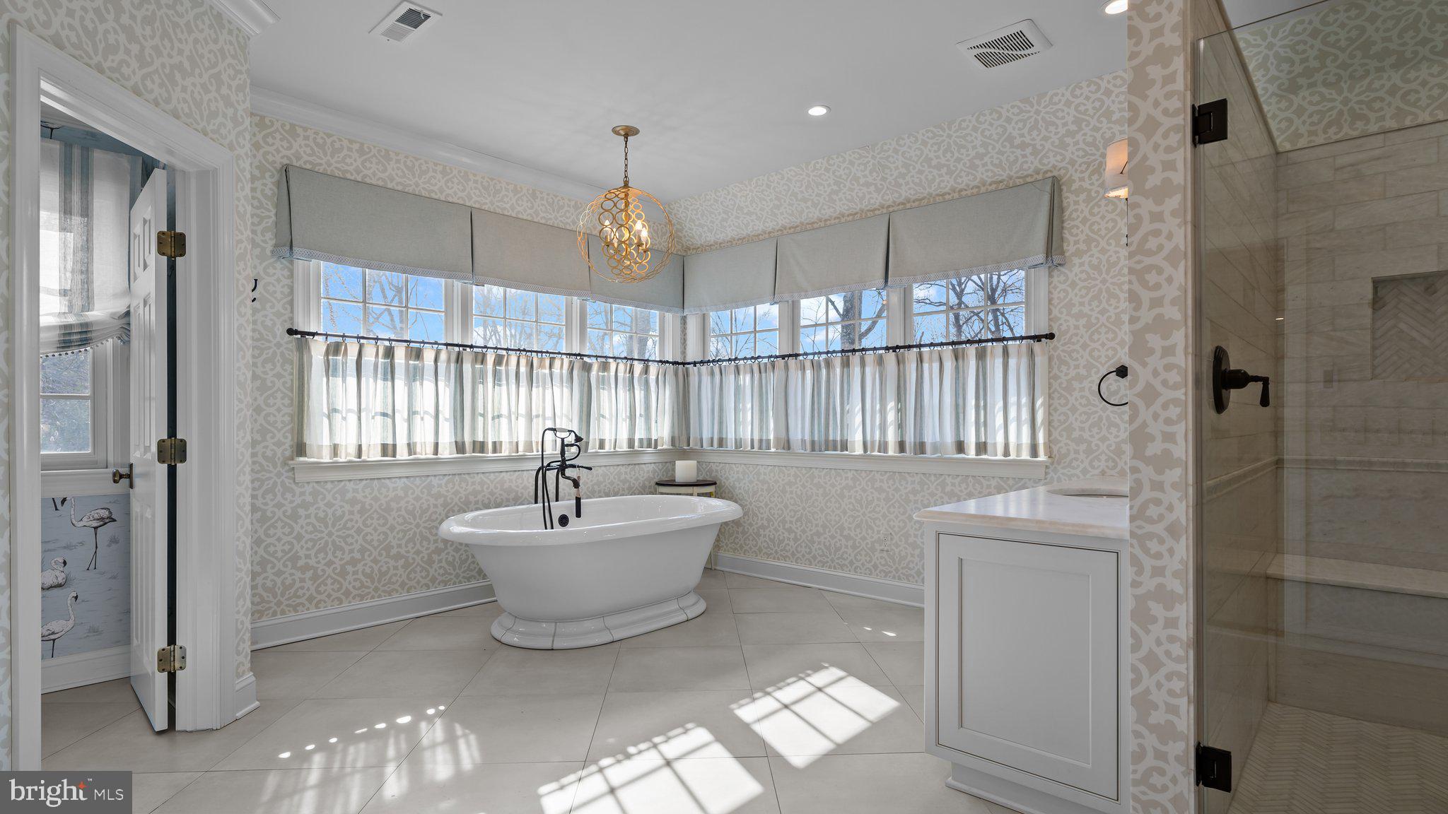 17 Greenbriar Cir