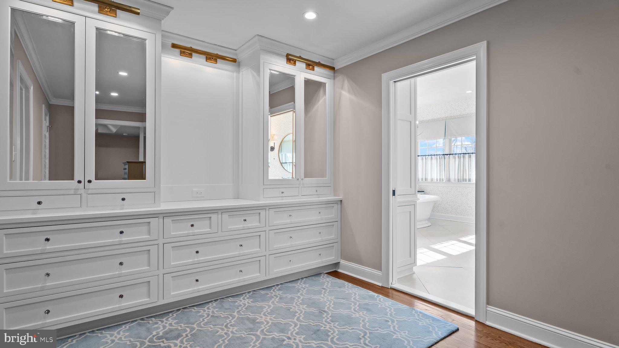 17 Greenbriar Cir