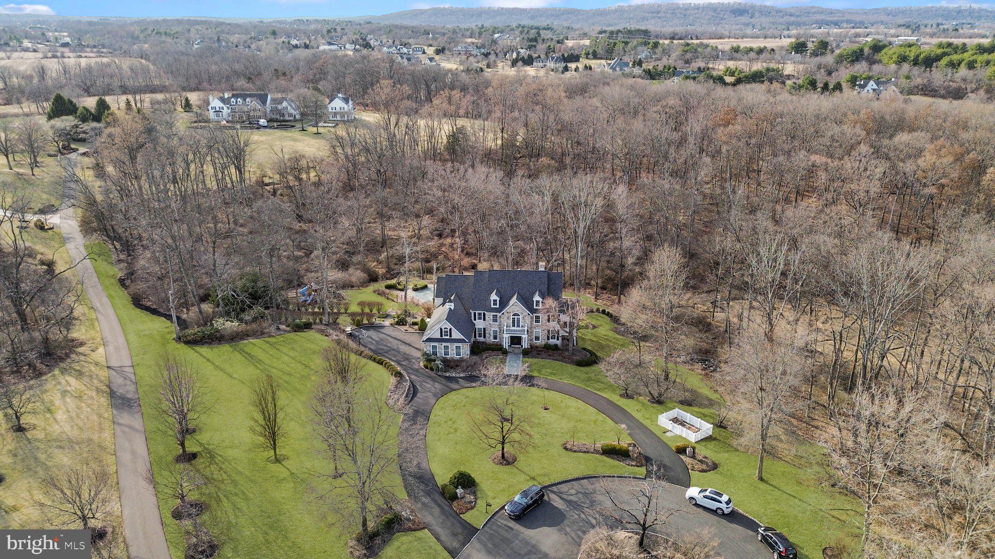 17 Greenbriar Cir