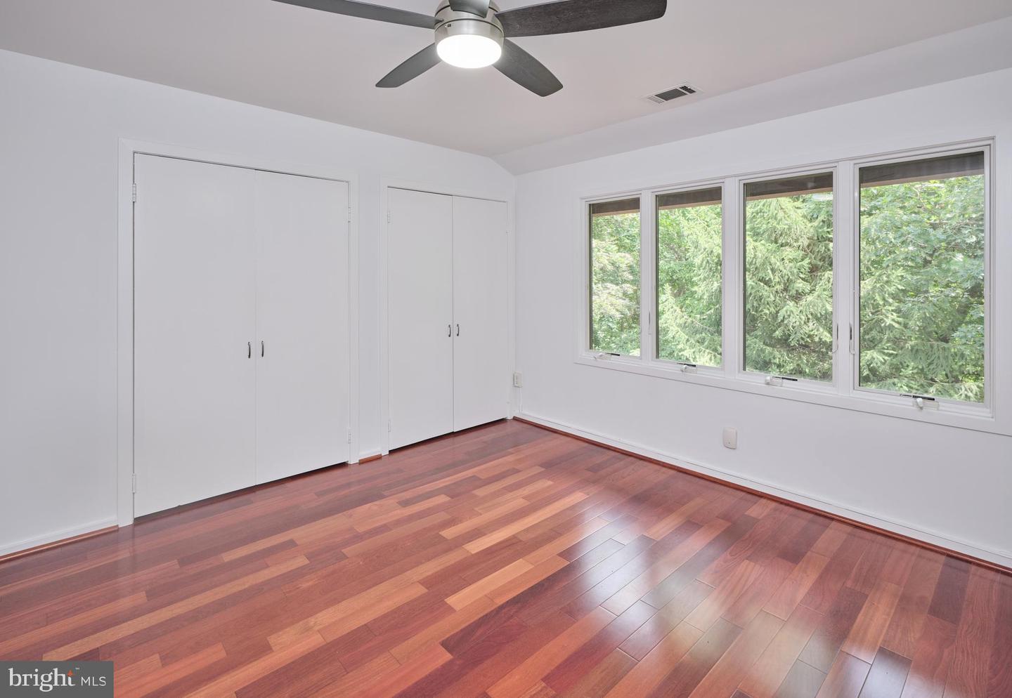 27 Arden Way