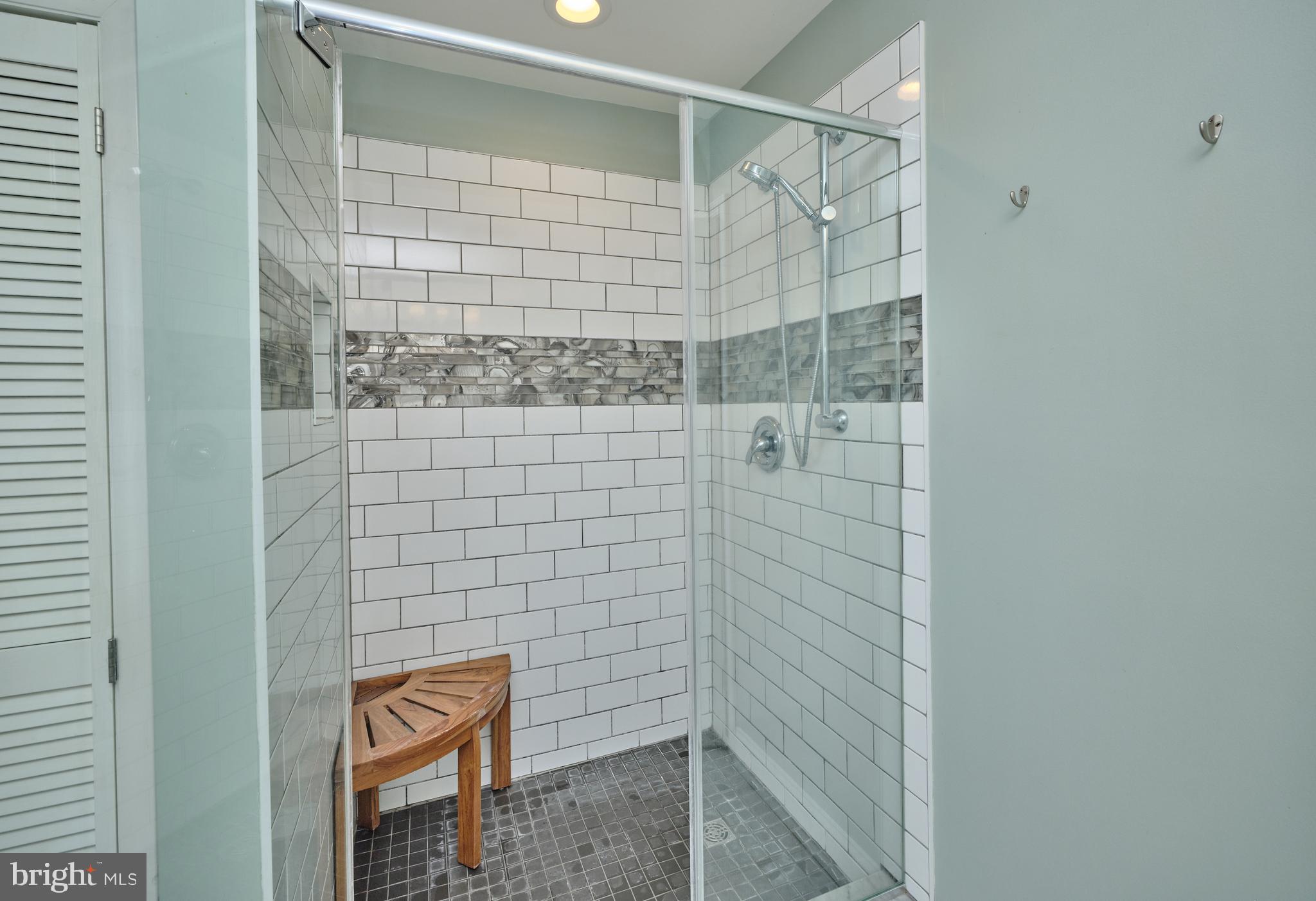 266 DEERFIELD COURT