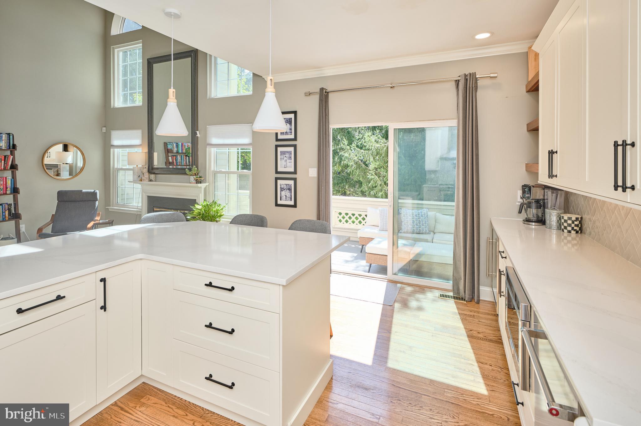 266 DEERFIELD COURT