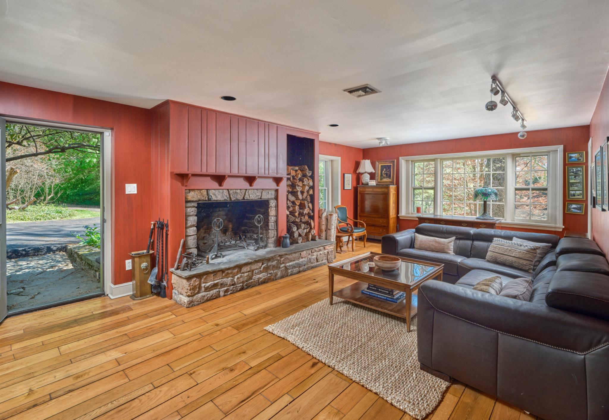 6990 PHILLIPS MILL ROAD