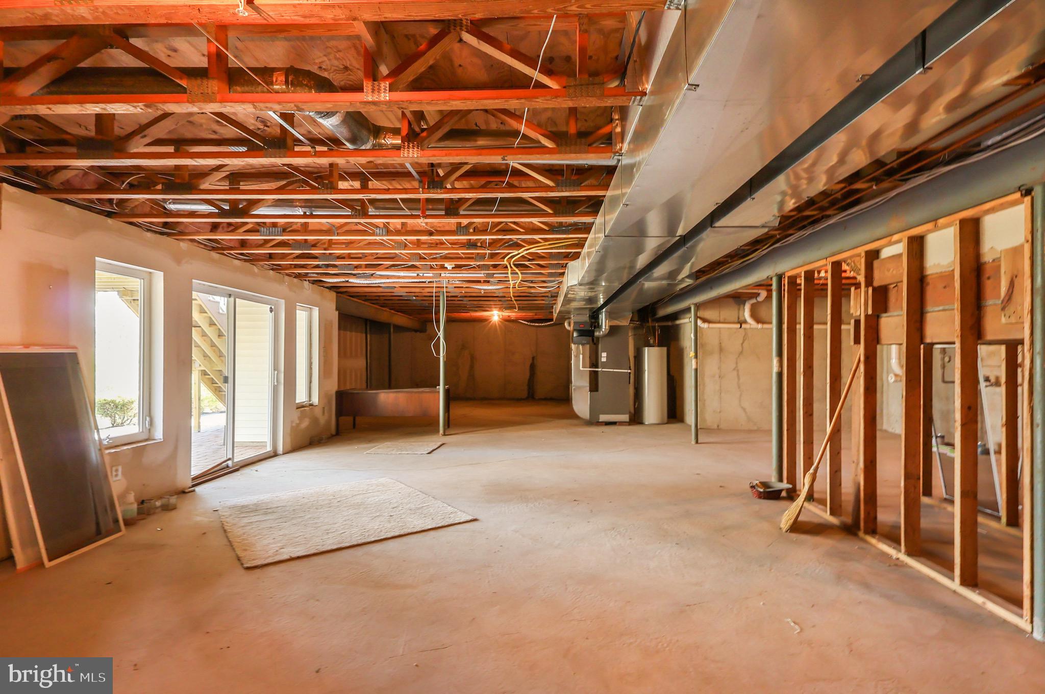 1035 HICKORY RIDGE DRIVE