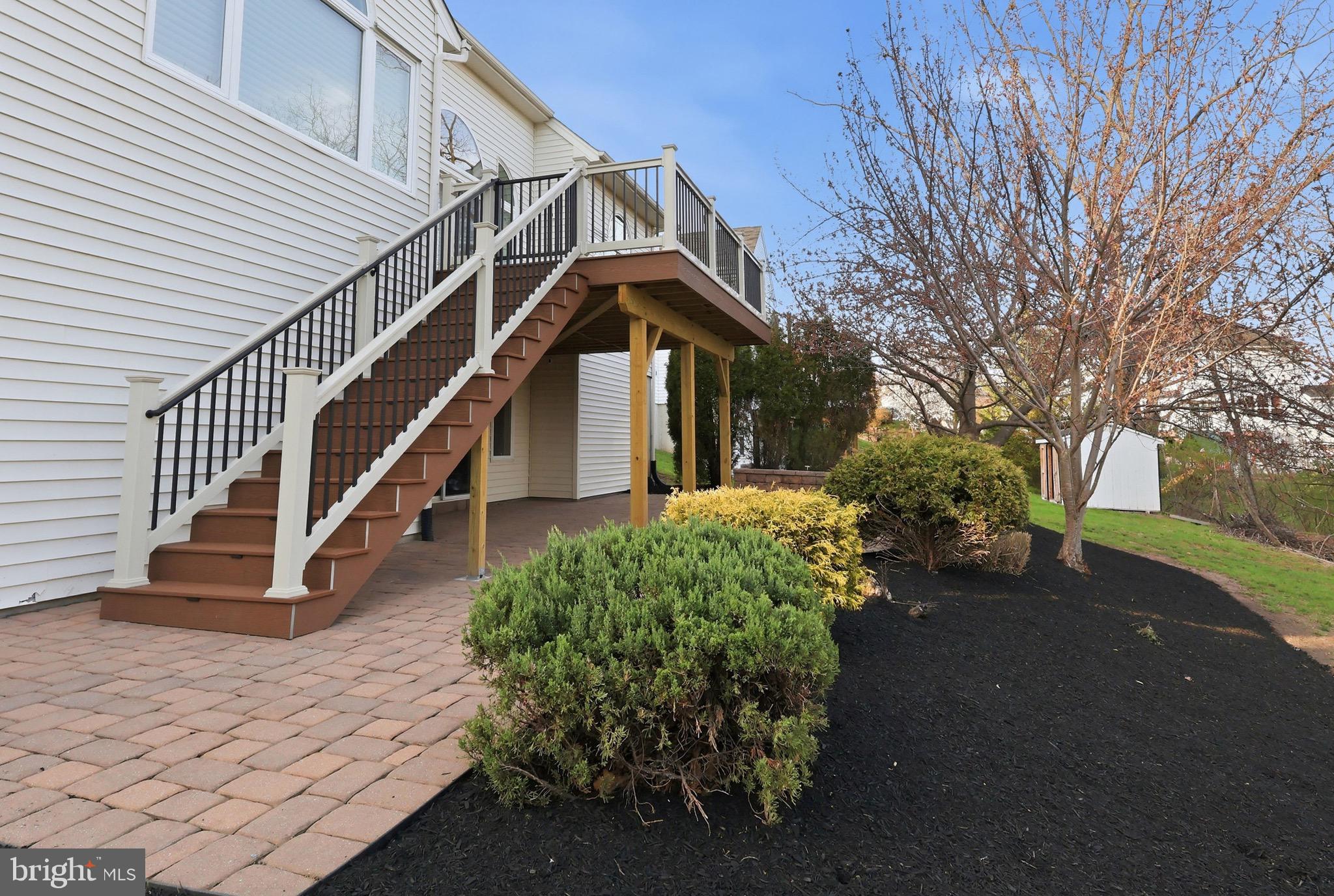 1035 HICKORY RIDGE DRIVE