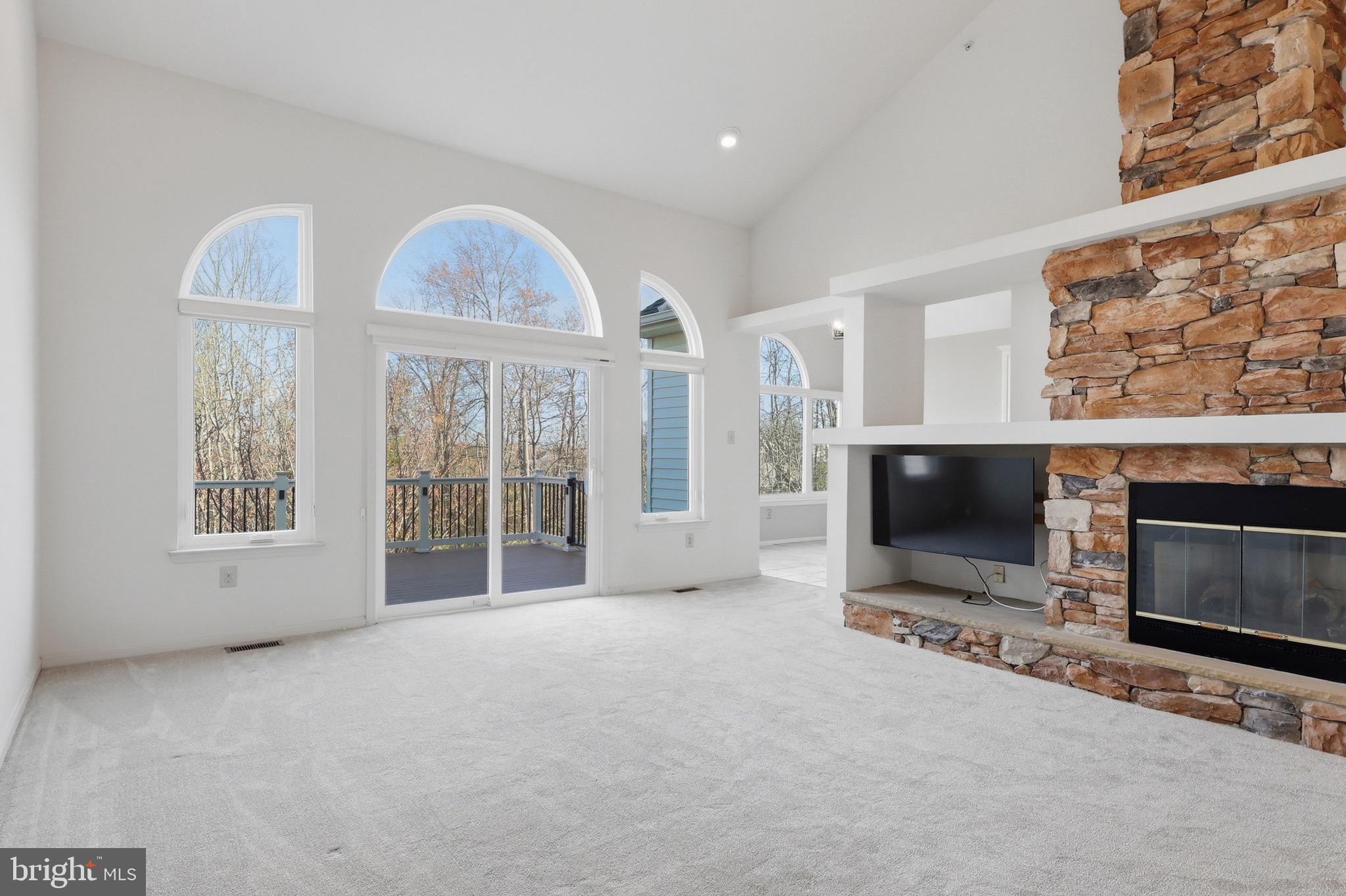 1035 HICKORY RIDGE DRIVE