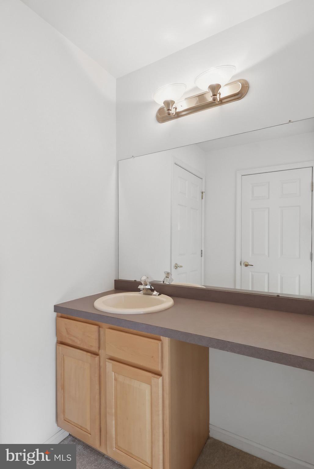 1035 HICKORY RIDGE DRIVE