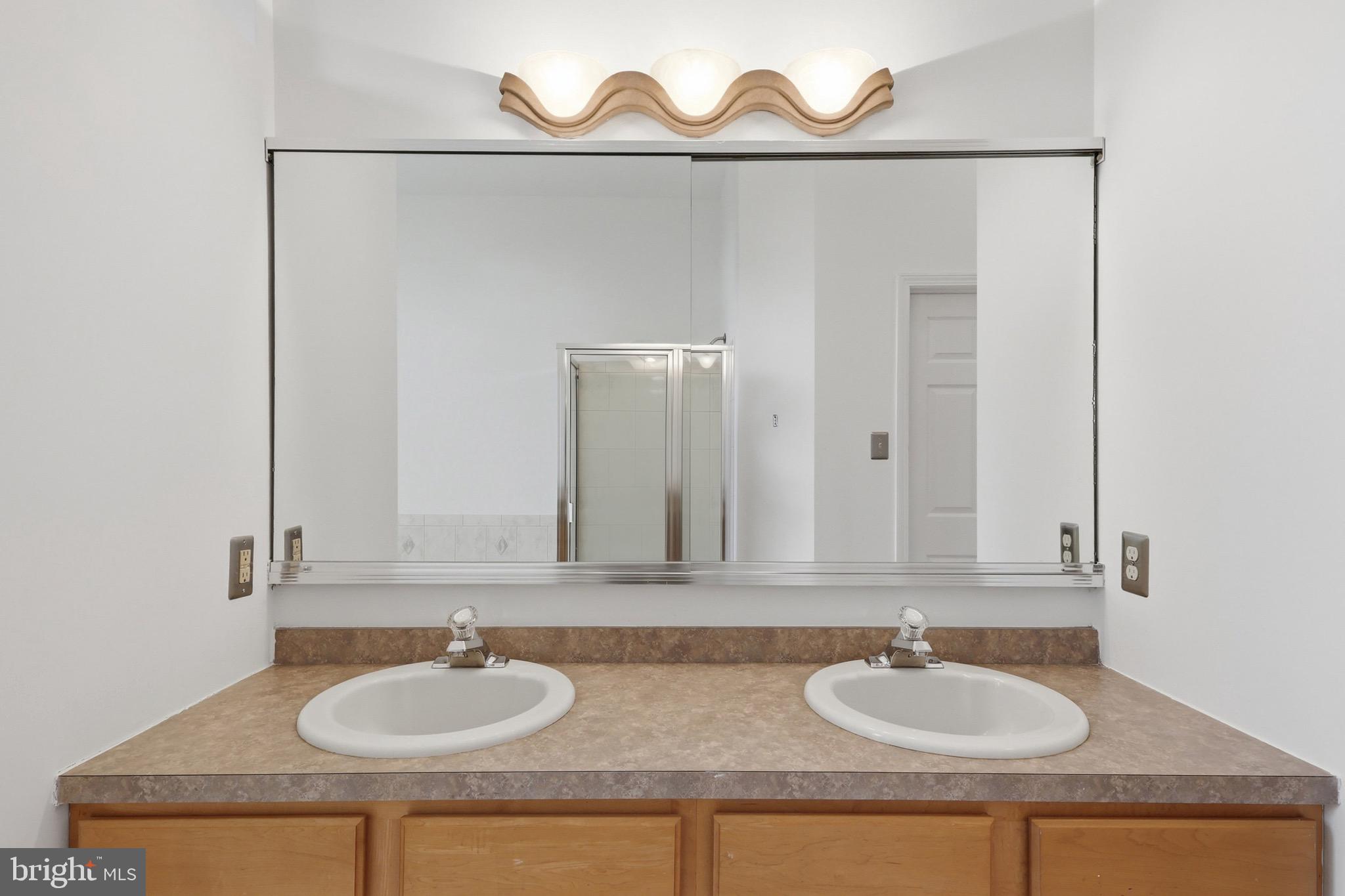 1035 HICKORY RIDGE DRIVE