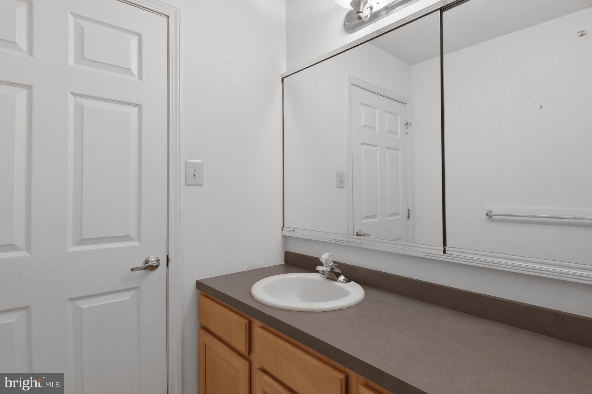 1035 HICKORY RIDGE DRIVE