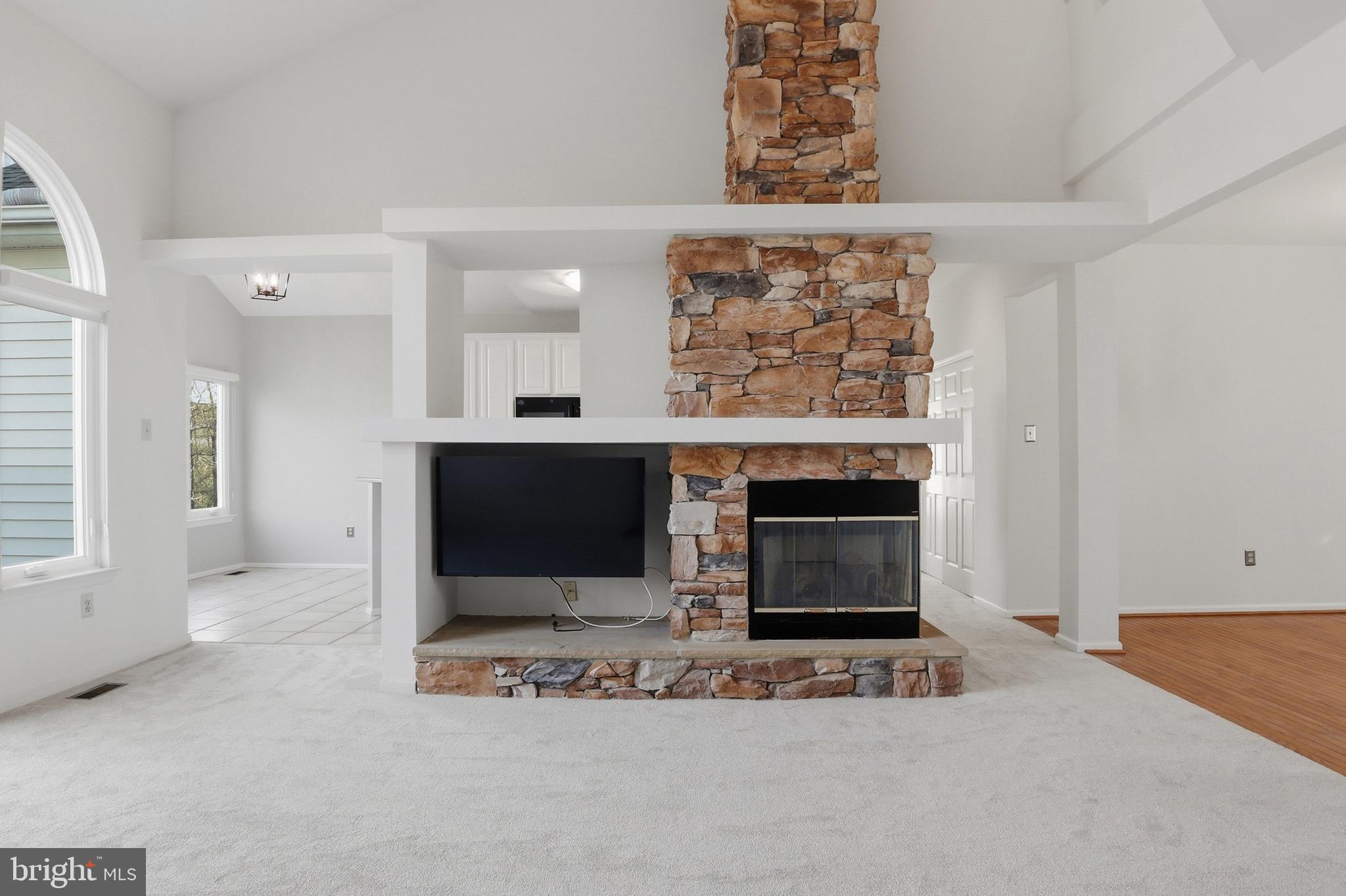 1035 HICKORY RIDGE DRIVE