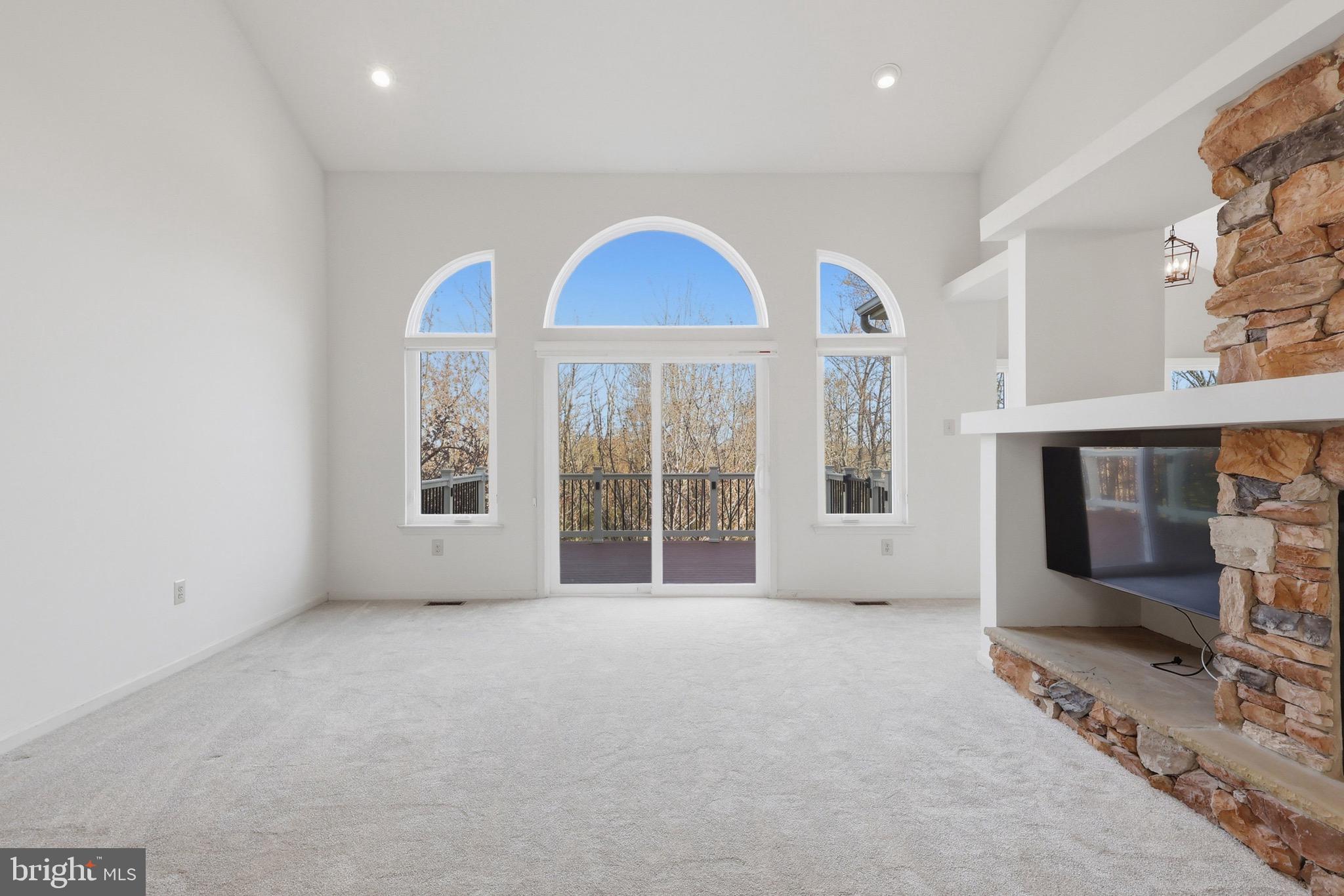 1035 HICKORY RIDGE DRIVE