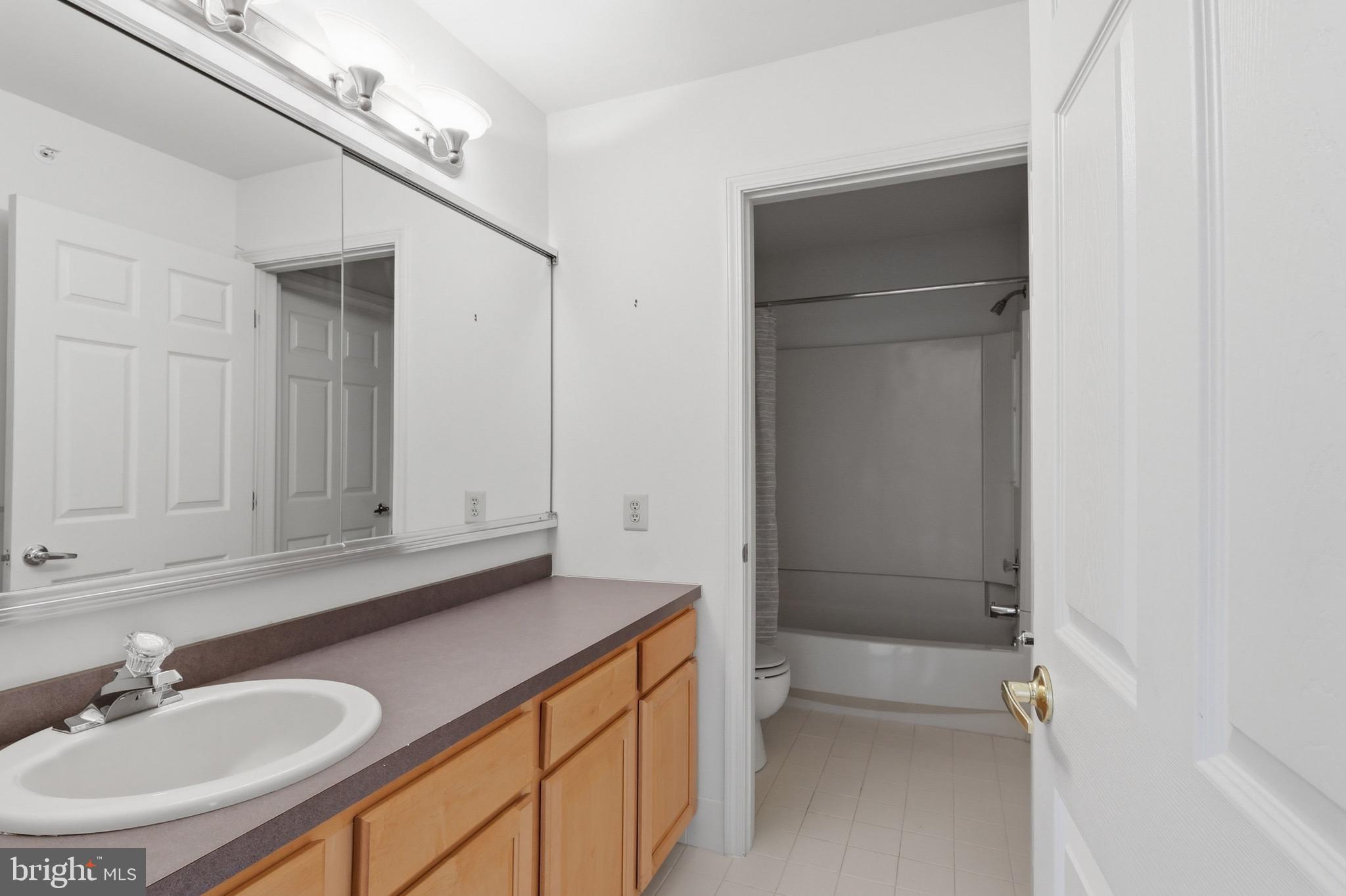 1035 HICKORY RIDGE DRIVE