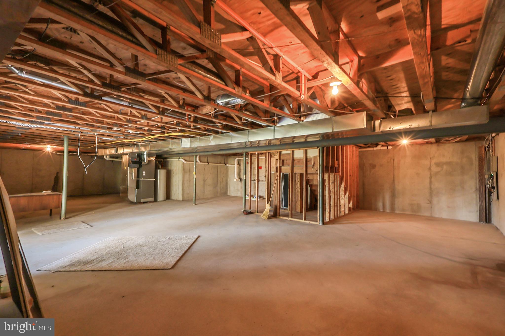 1035 HICKORY RIDGE DRIVE