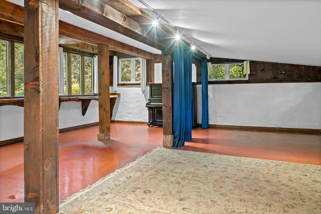 6764 PAXSON ROAD