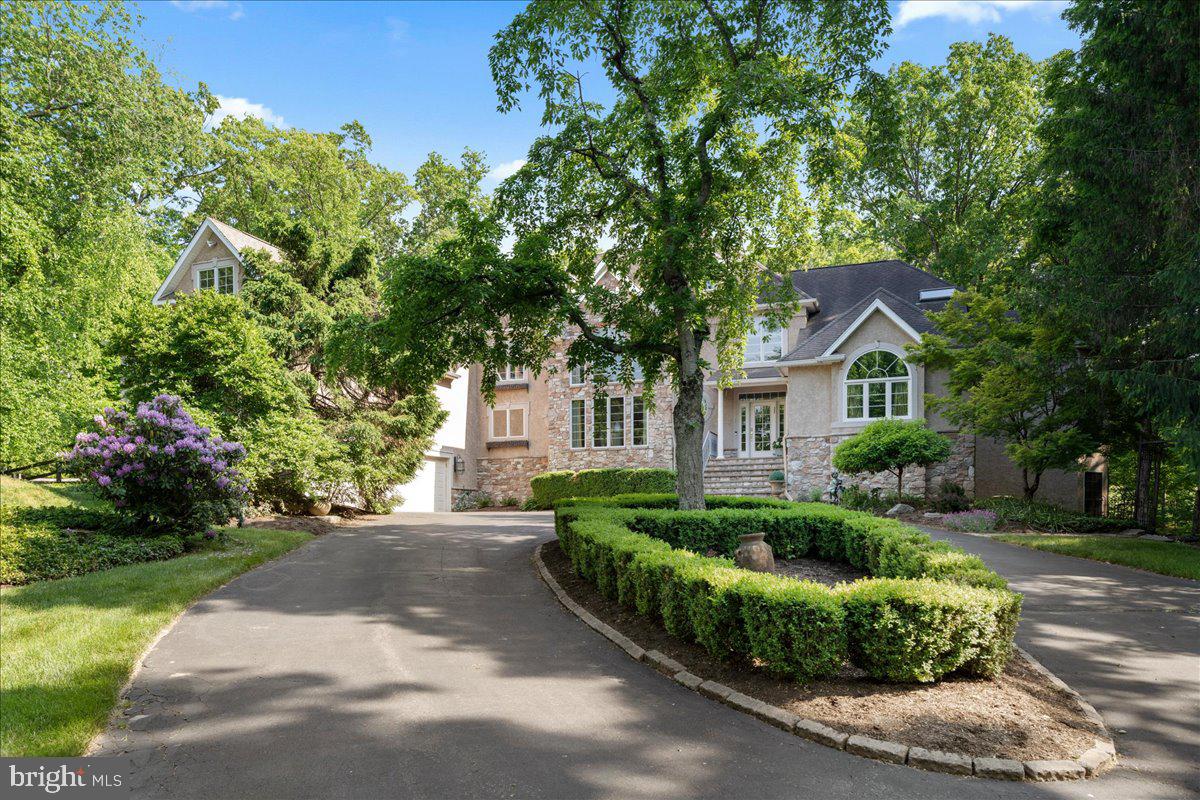 5 GLEN EAGLES DRIVE