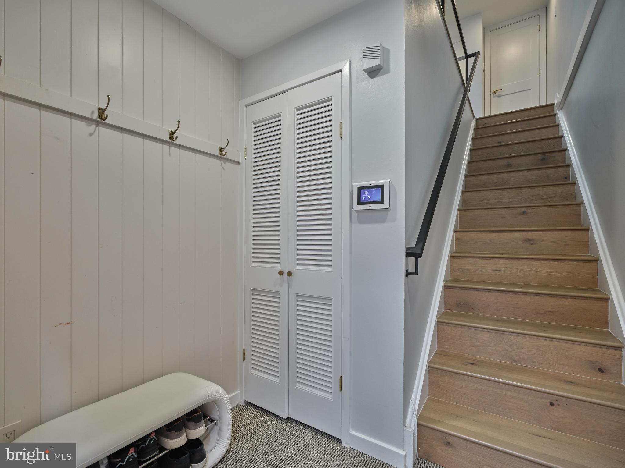 18 SAINT JAMES COURT 6