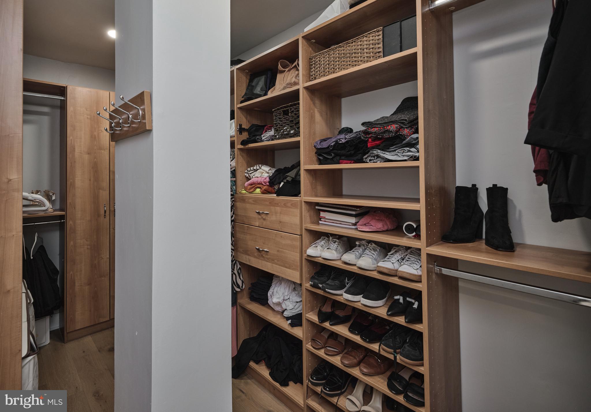 18 SAINT JAMES COURT 6