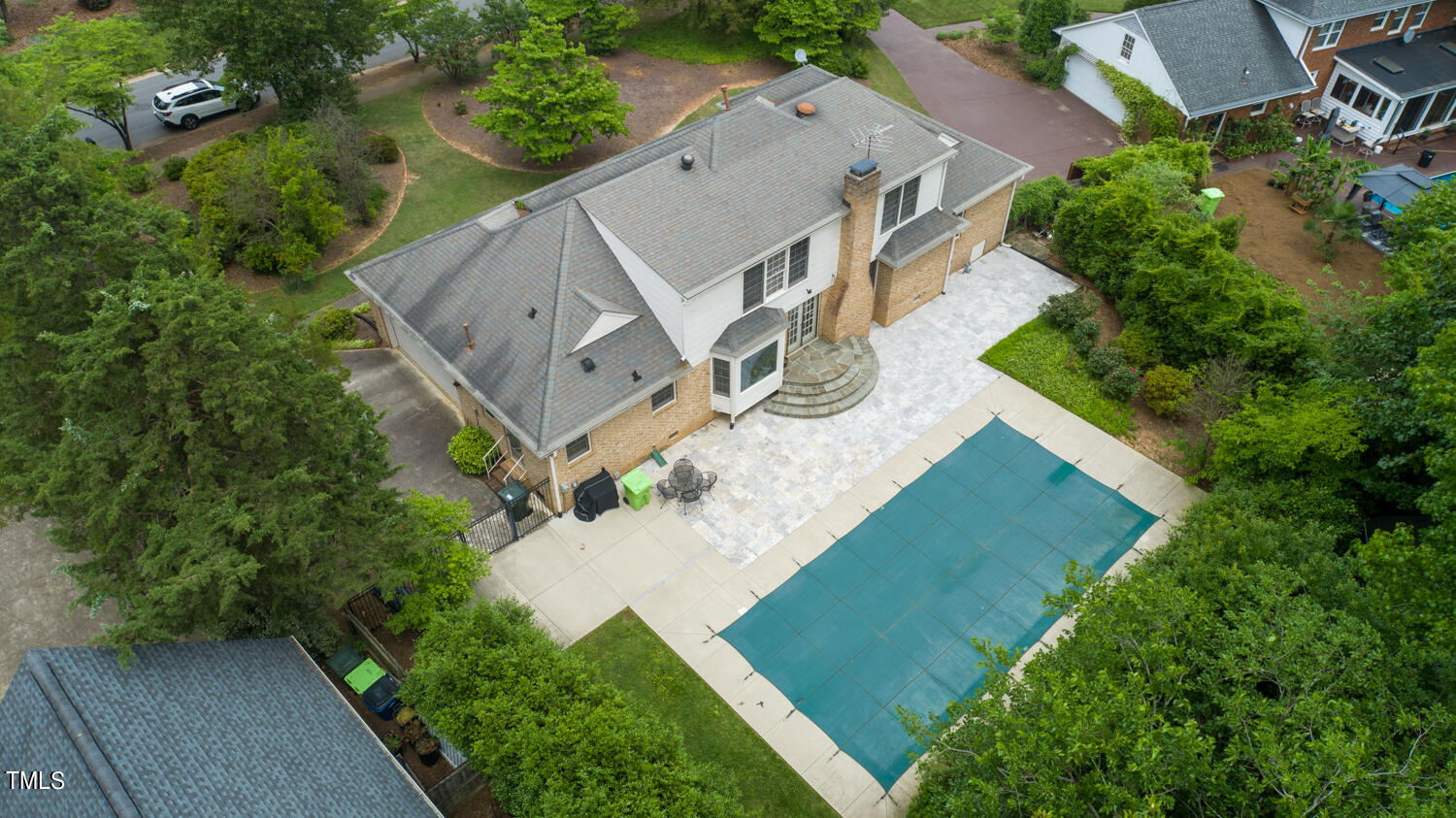6832 Greystone Drive