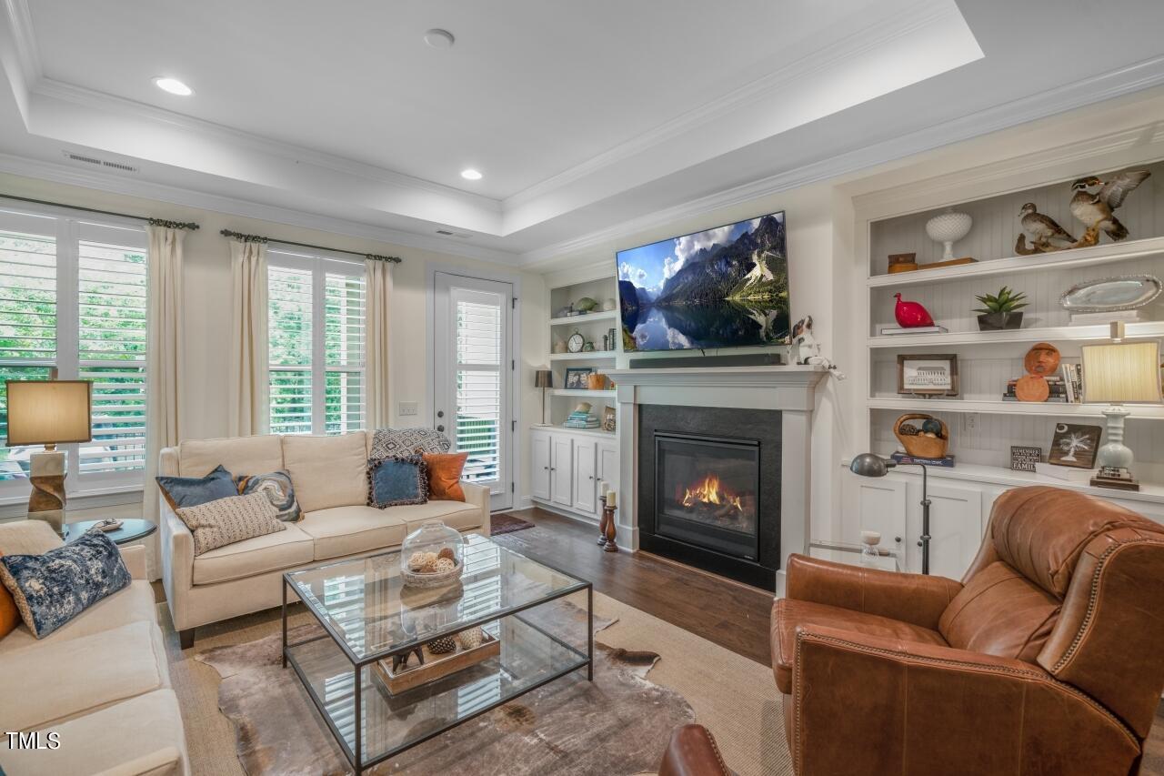 141 Glenpark Pl Place