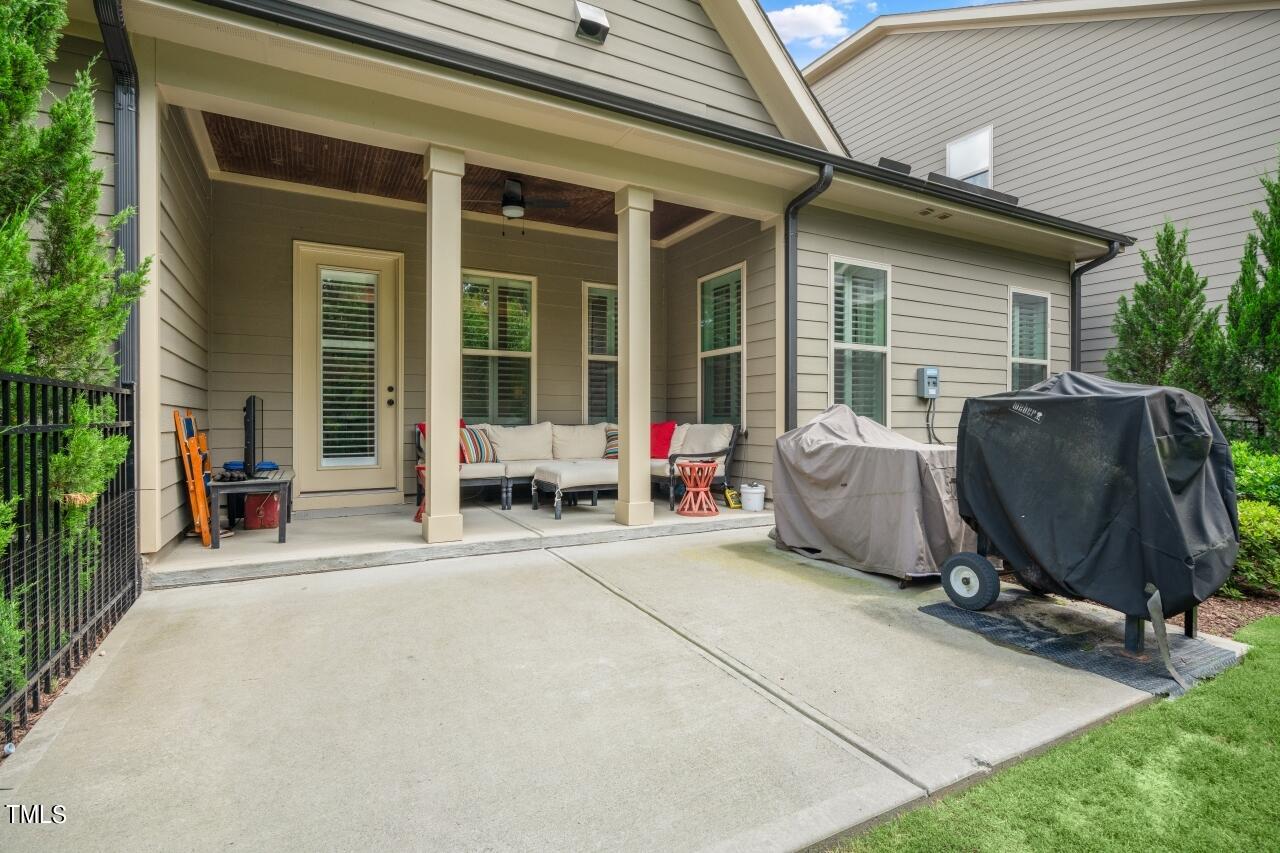 141 Glenpark Pl Place