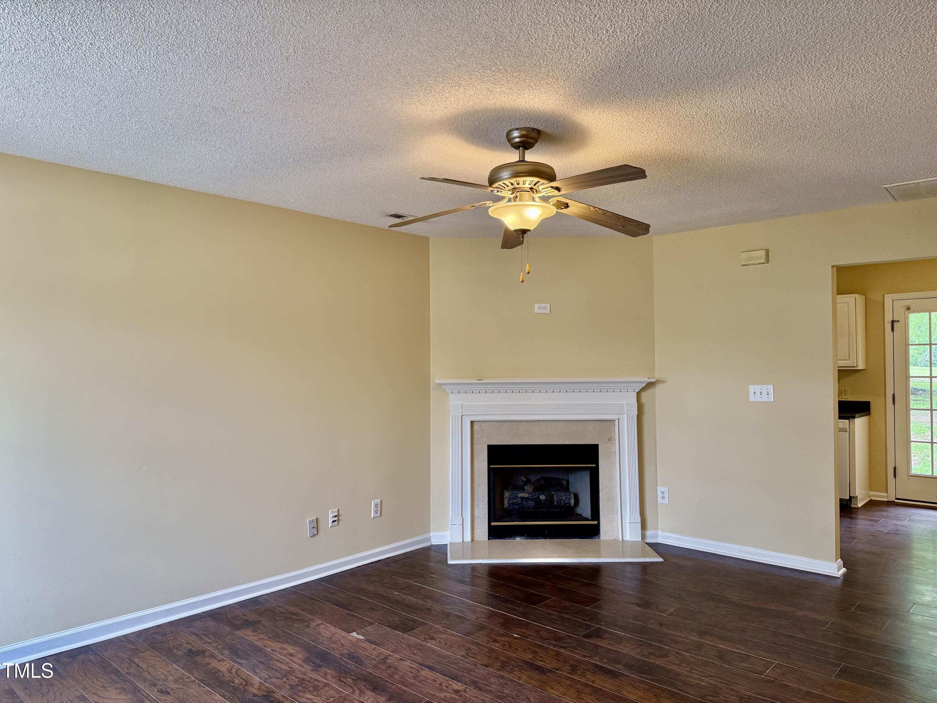 2125 Ventana Lane