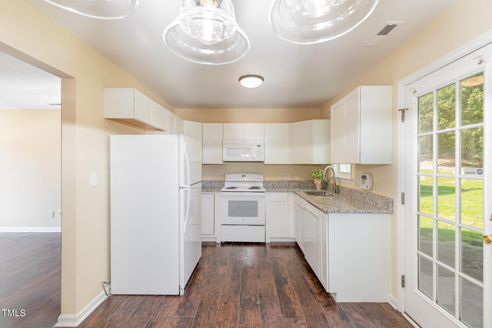 2125 Ventana Lane