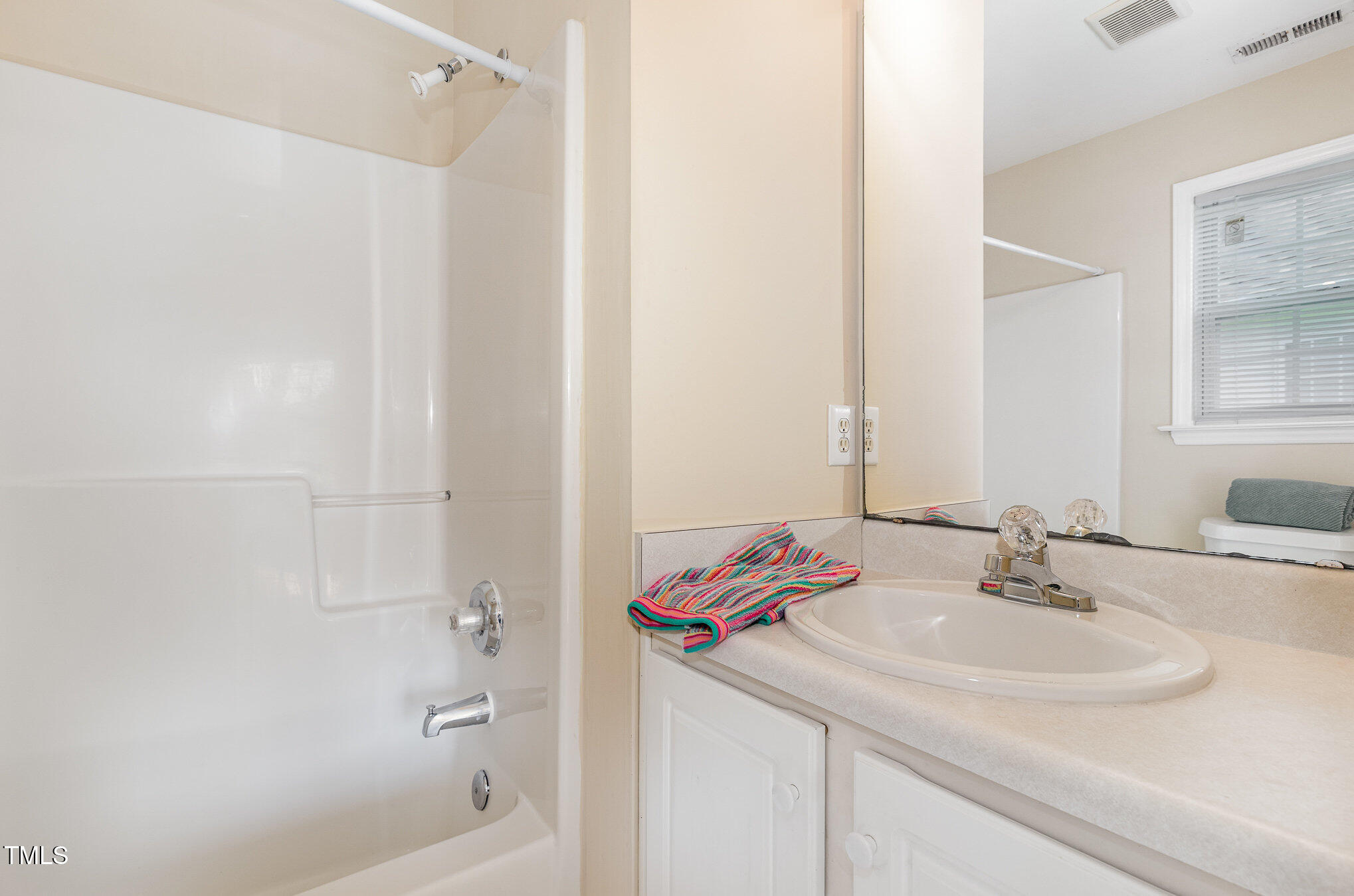 2125 Ventana Lane
