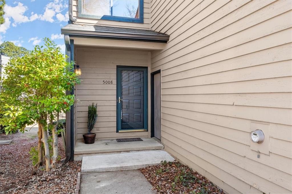 5008 Gardenia Circle