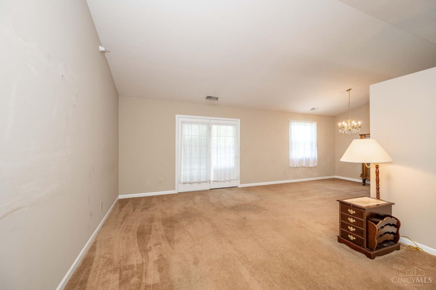 5696 Bridgetown Rd 13