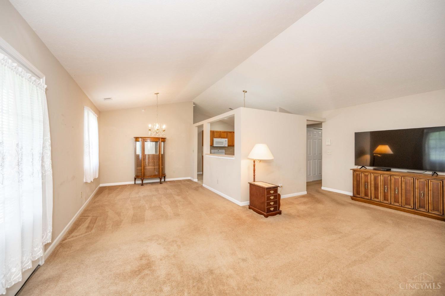 5696 Bridgetown Rd 13