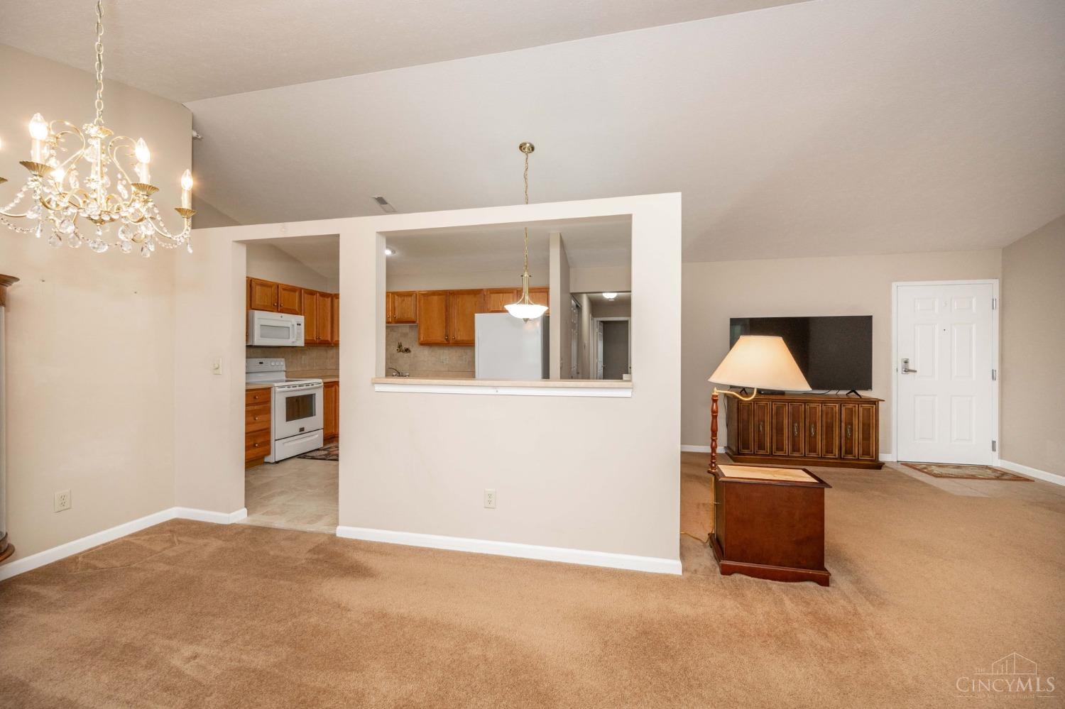 5696 Bridgetown Rd 13