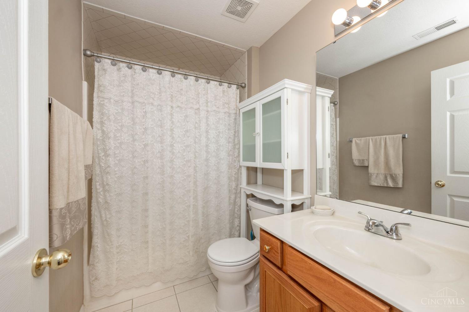 5696 Bridgetown Rd 13