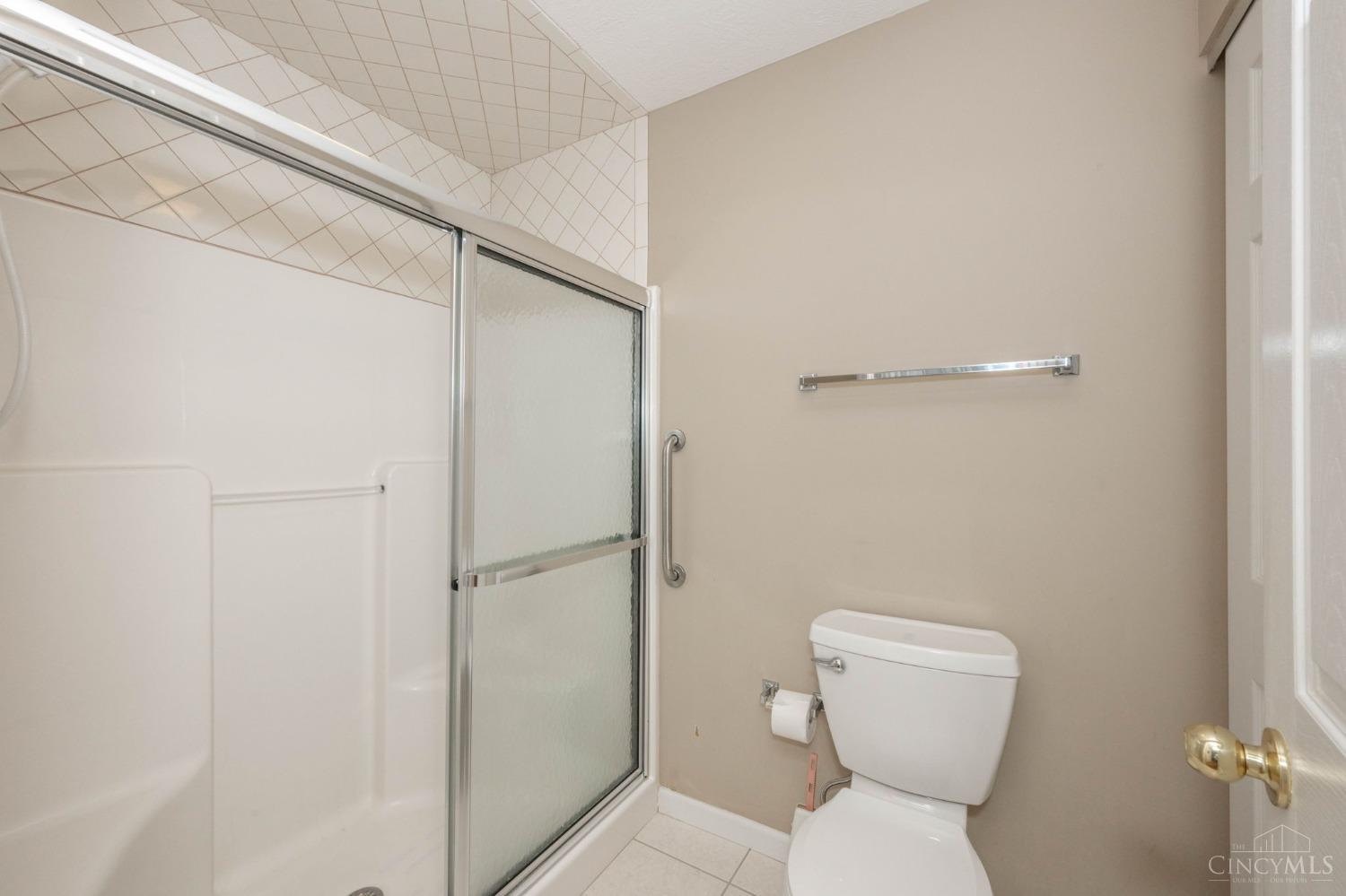 5696 Bridgetown Rd 13