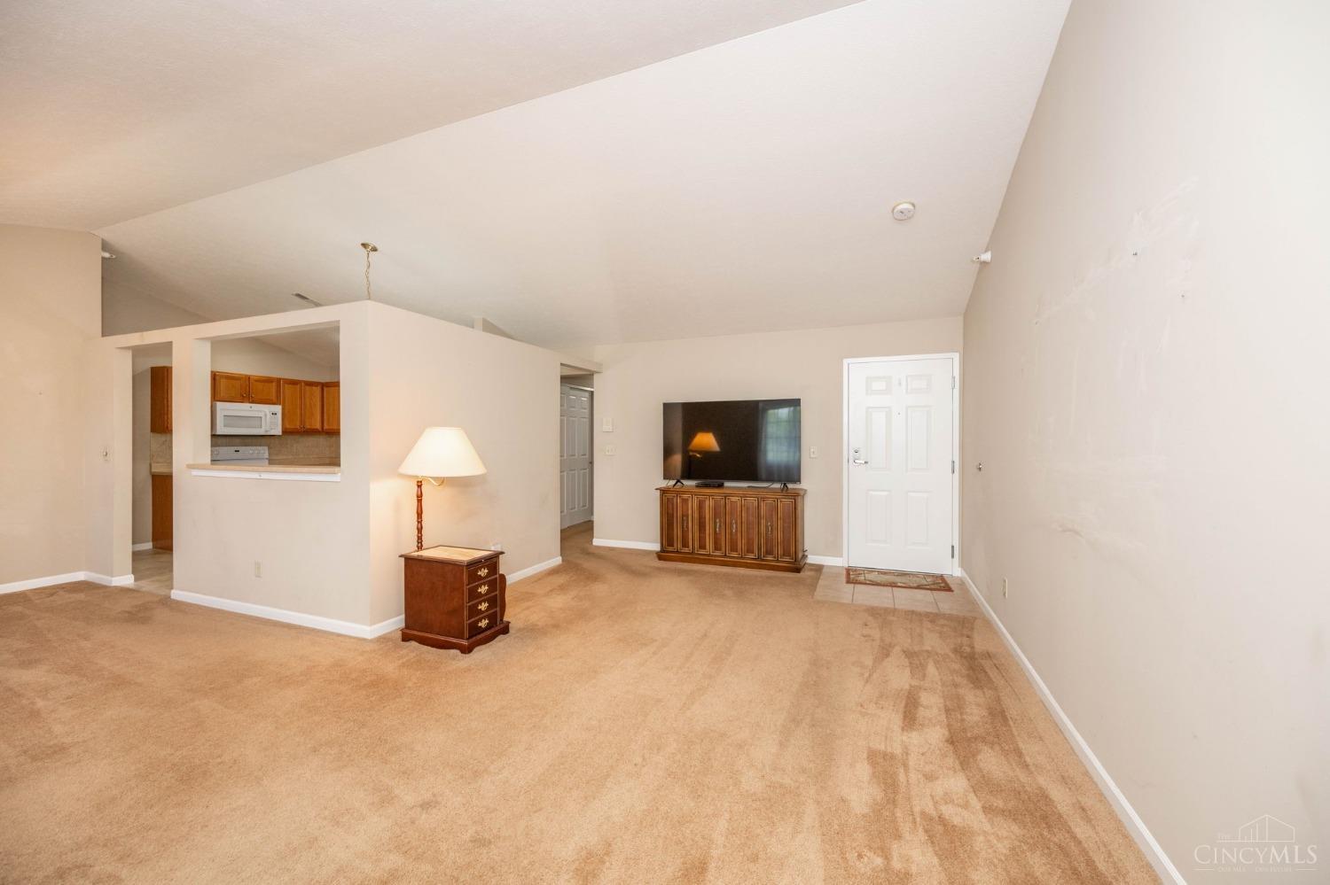 5696 Bridgetown Rd 13
