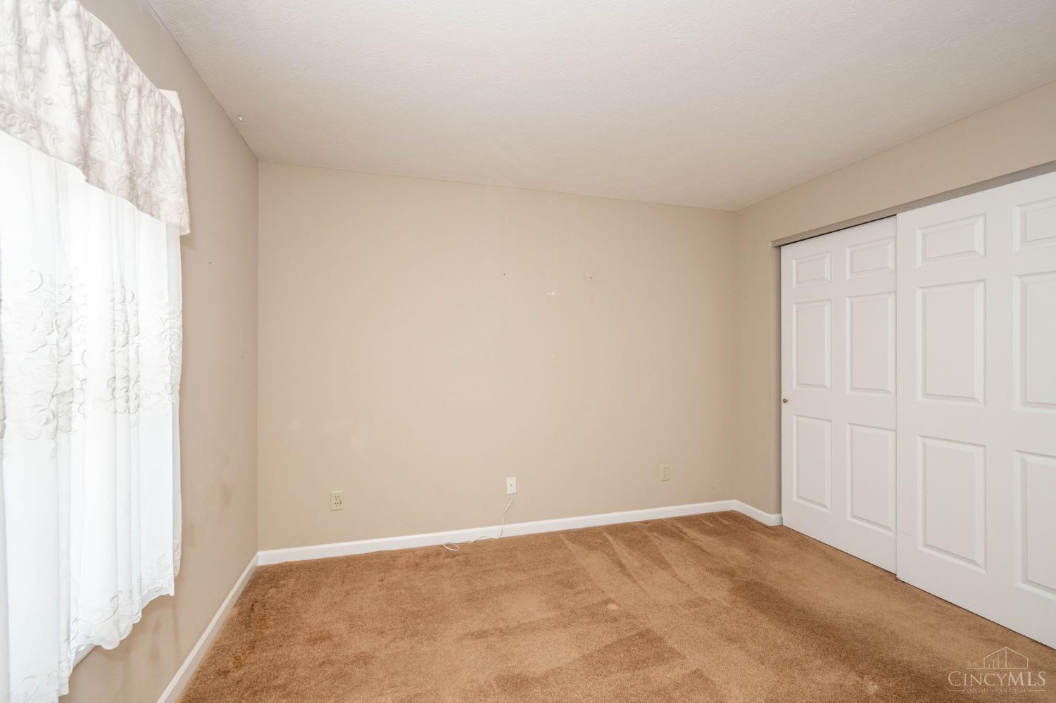 5696 Bridgetown Rd 13