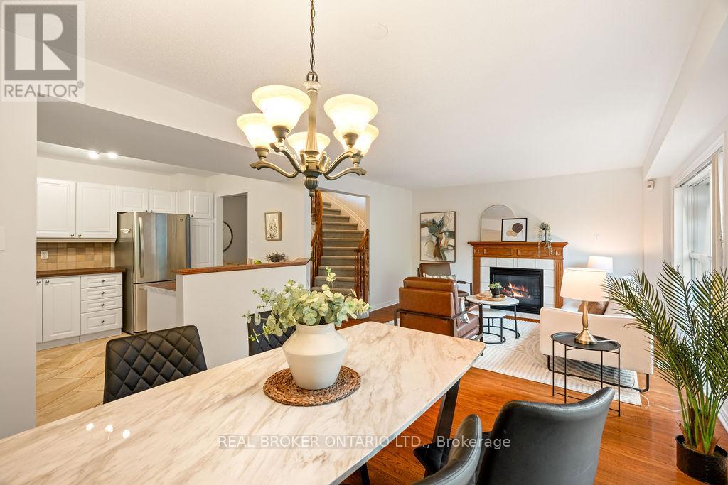 2 SHERRING CRESCENT