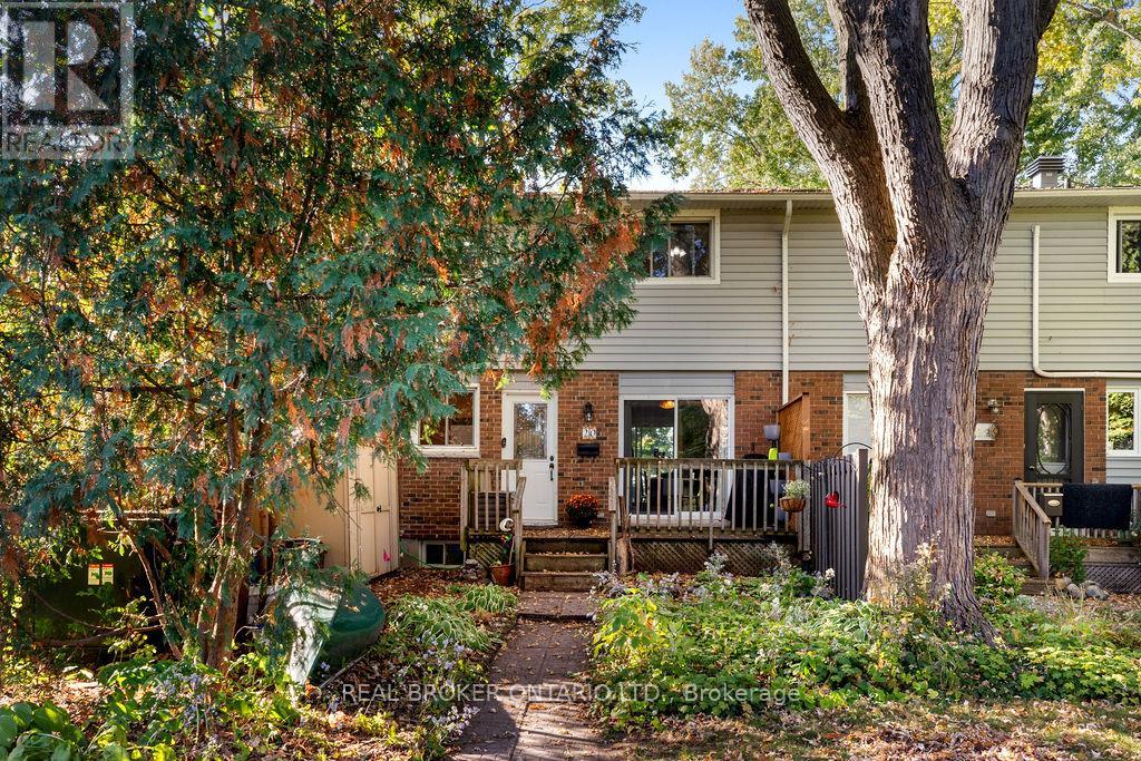 3 - 20 KEMPSTER AVENUE